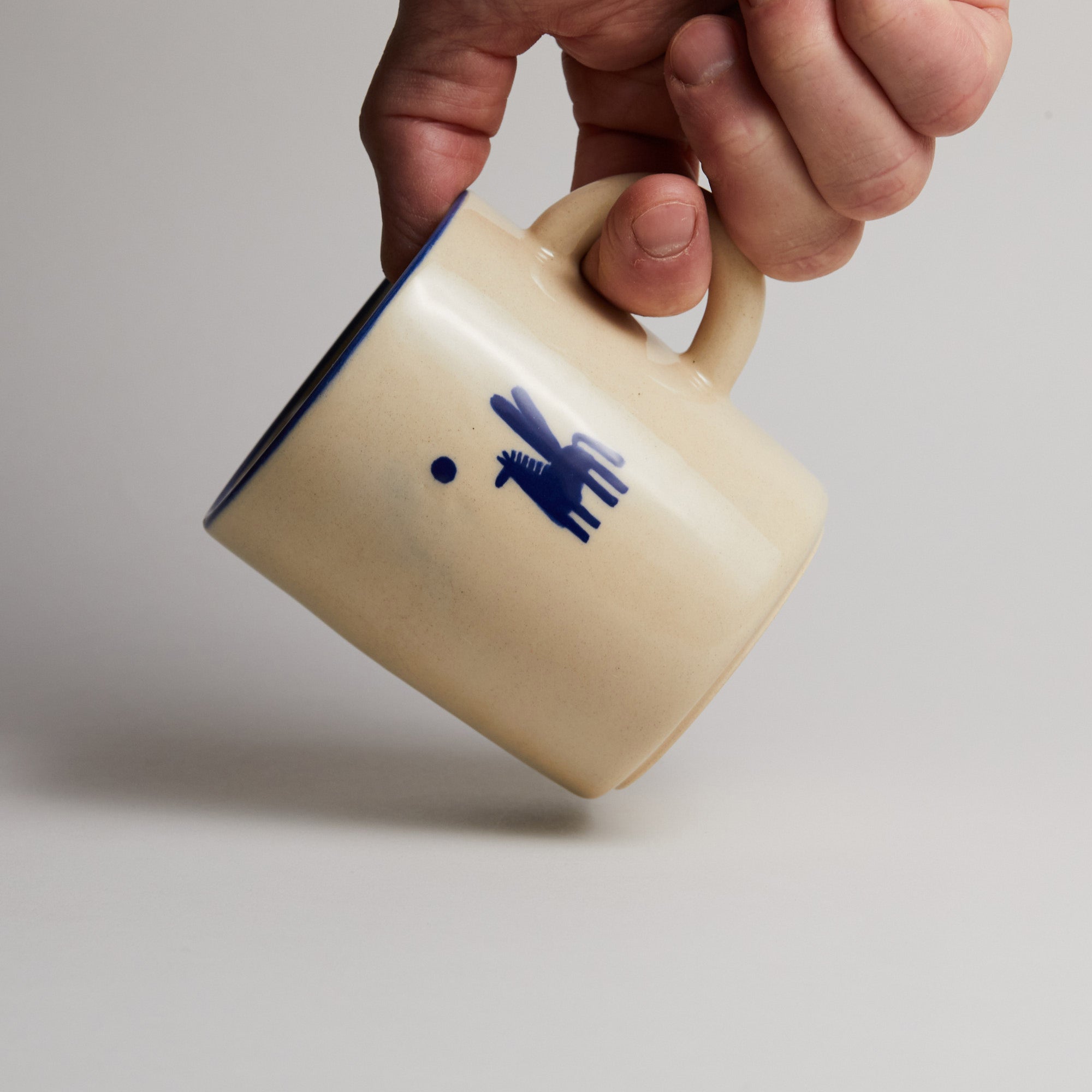 Kubek Kremowy z Malowanym Konikiem nr 111